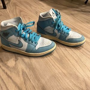 Nike Air Jordan 1 Mid 'Ice Blue' 2022  DV1302-400  Women Size 8